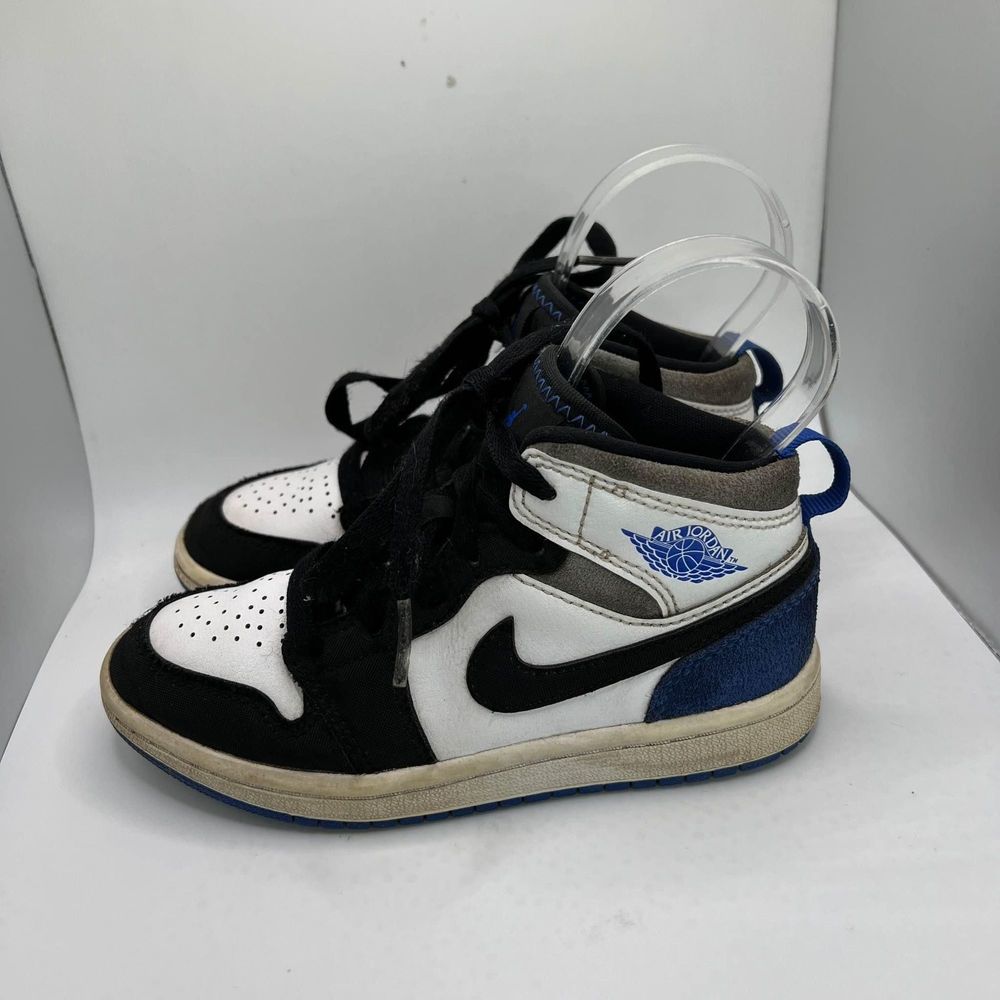 Kids Nike Air Jordan 1 Mid SE Sneakers Size 11.5C